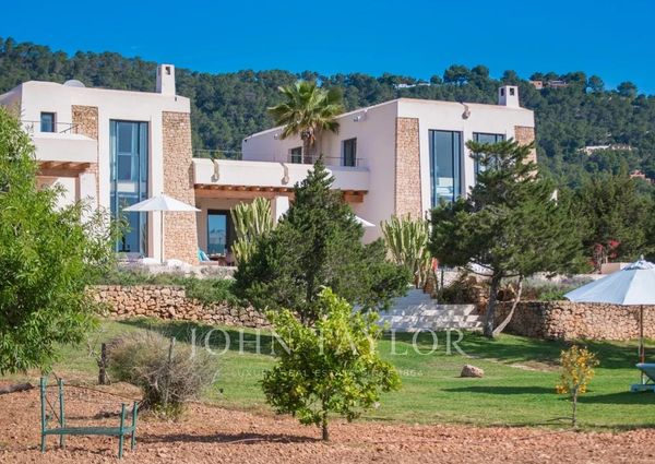 Es Cubells, Balearic Islands 07839