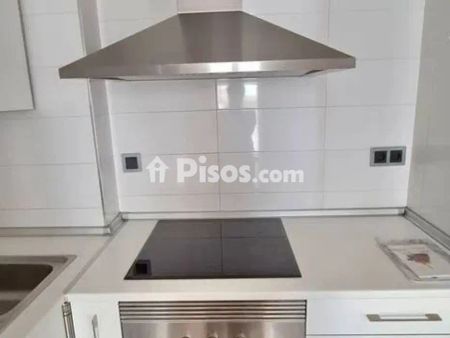 Piso en alquiler en Centro - Photo 3