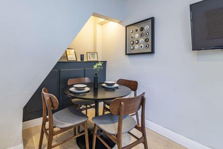 4 bedroom terraced house to rent - Photo 3