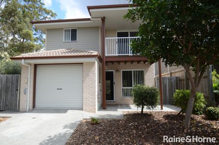 Lovely Modern 3 bed Townhouse For Rent $650 per week - Photo 2