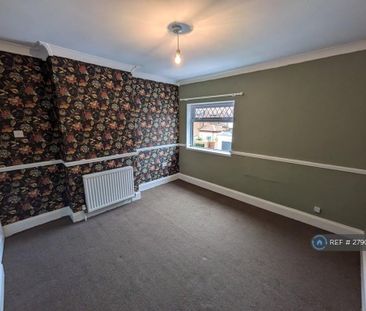 3 bedroom terraced house to rent - Photo 3