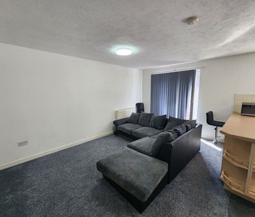 Room in a Shared Flat, Newcastle Street, M15 - Photo 1