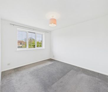 3 bedroom detached house to rent - Photo 3