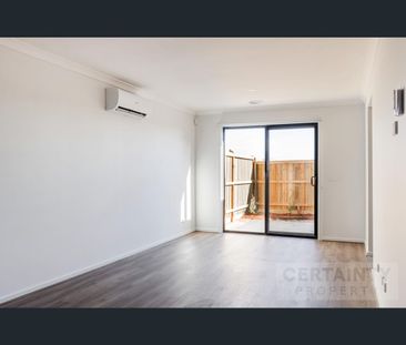 17 Goodwin Street, Thornhill Park, Vic 3335 - Photo 1