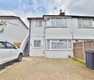 Canterbury Avenue, Slough, Berkshire - Photo 6