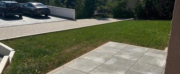 Wunderschöne 2-Zimmer-Wohnung mit Schlossblick - Photo 1