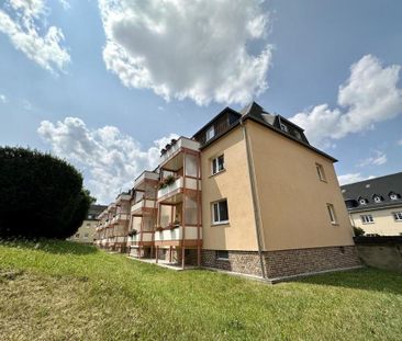 Wunderschöne Altbauwohnung mit Balkon in ruhiger Wohnlage - Photo 3