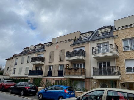 VILLIERS SUR MARNE - 3 PIECES AVEC EMPLACEMENT DE PARKING et BALCON - Photo 2