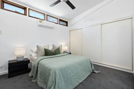 Spacious 3-Bedroom St Kilda Rental with Modern Upgrades and Alfresco Living - Photo 5