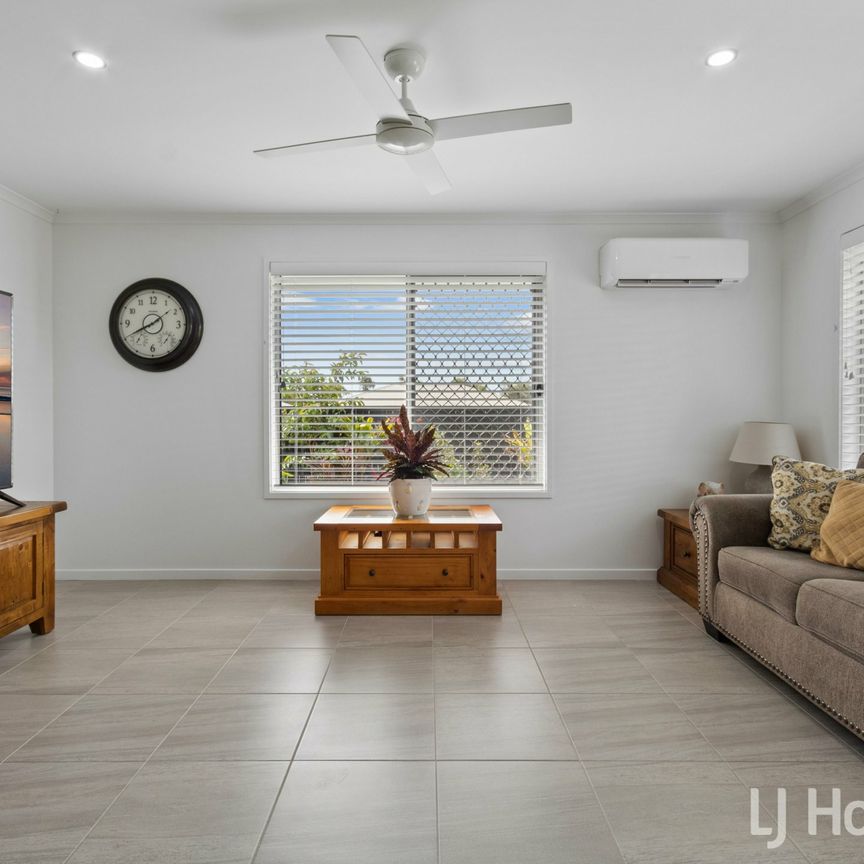 17 Bradman Way, URANGAN - Photo 1