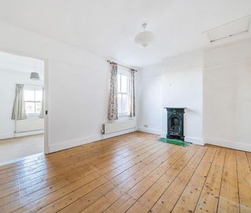 3 bedroom end of terrace house to rent - Photo 5