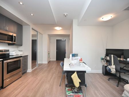 For Lease - 15 Lynch Street Unit# 1503, Brampton, Ontario - Photo 3