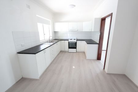 Walking Distance to Liverpool CBD - Photo 3