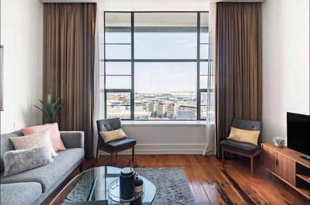 Comfortable, convenient living space in Auckland’s heart. - Photo 5