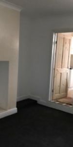 Highgate Lane, Rotherham, S63 - Photo 3