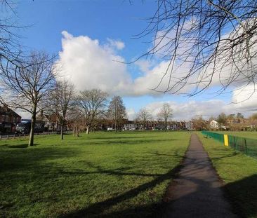 Gosbrook Road, Caversham, Reading, RG4 - Photo 2