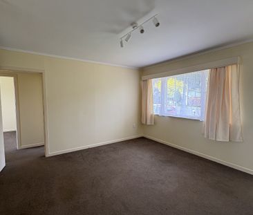 Central Regent Gem - Photo 2