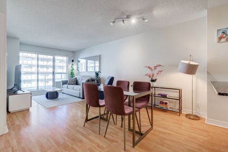 For Lease - 212 Eglinton Avenue Unit# 808, Toronto, Ontario - Photo 3