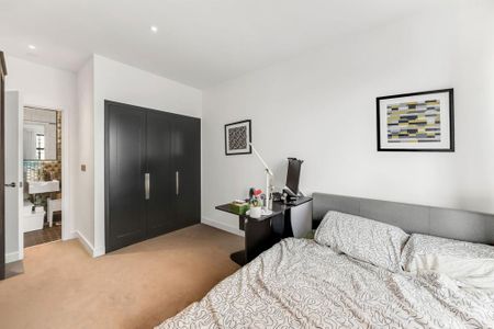 2 bedroom flat to rent - Photo 4