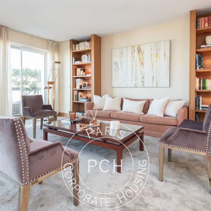 Appartement • La Plaine des Sablons - Photo 1