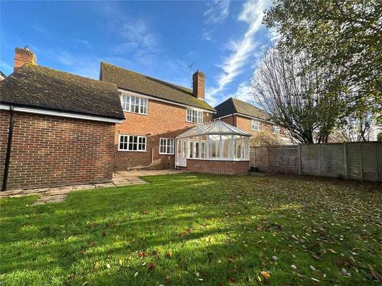 Curlys Way, Swallowfield, Reading, RG7 - Photo 1