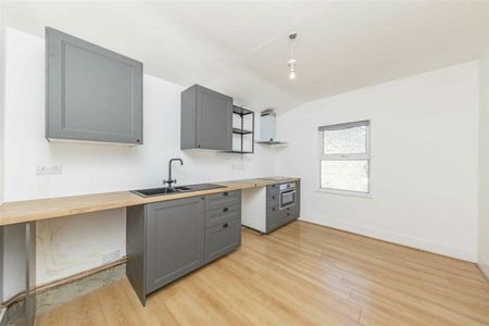 Rathmore Road, Charlton, SE7 - Photo 2