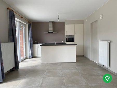 Ruime nieuwbouw woning met 3 slaapkamers, tuin met tuinhuis en garage te Kortemark - Photo 3