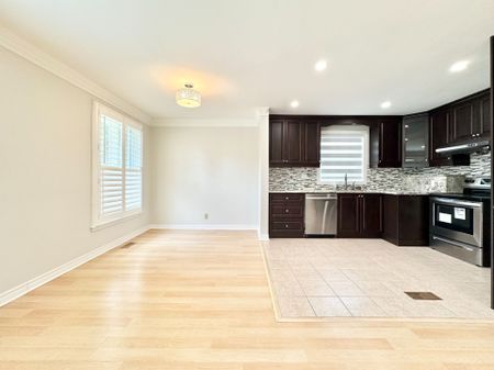 For Lease - 173 Norfolk Avenue Unit# Main, Richmond Hill, Ontario - Photo 4