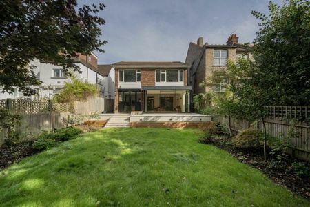 Holdenhurst Avenue, North Finchley, N12 - Photo 4