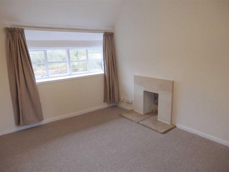 2 bedroom end of terrace house to rent - Photo 2