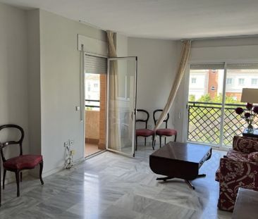 2 Bedroom Apartment For Rent in Parque Clavero, Málaga - Photo 5