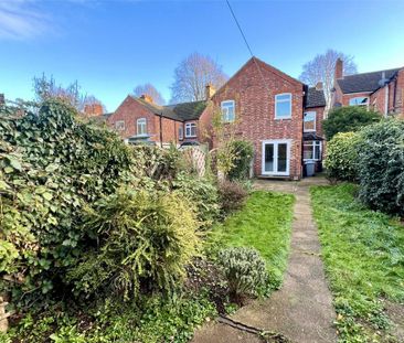 3 bedroom semi-detached house to rent - Photo 3