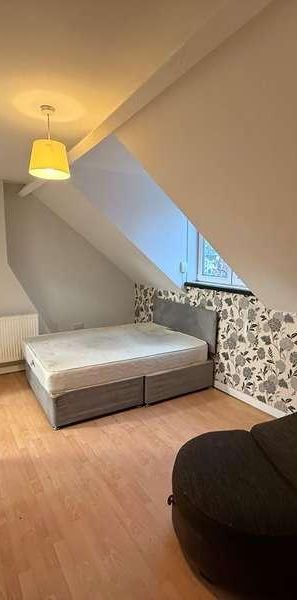 Christ Church Road, Studio, Doncaster, DN1 - Photo 1