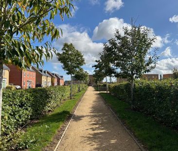 4 bedroom detached house to rent - Photo 3