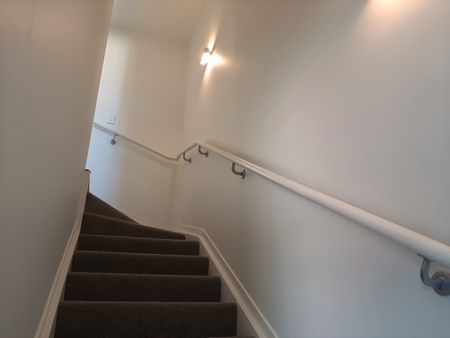 Immaculate Townhouse! - Photo 4