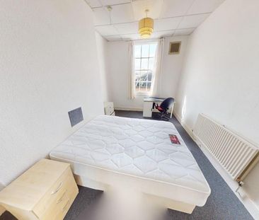 6 bedroom house to rent - Photo 4