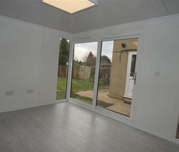 3 bedroom house to rent - Photo 3