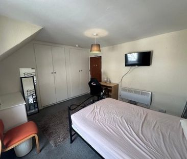 Brynymor Road, Swansea, SA1 - Photo 2