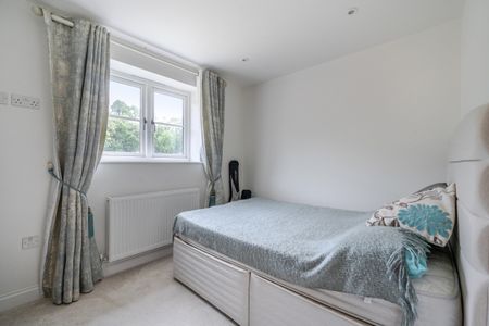 3 bedroom detached house to rent - Photo 4