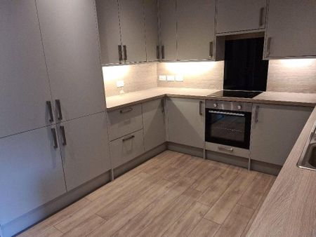 4 bedroom terraced house to rent - Photo 4