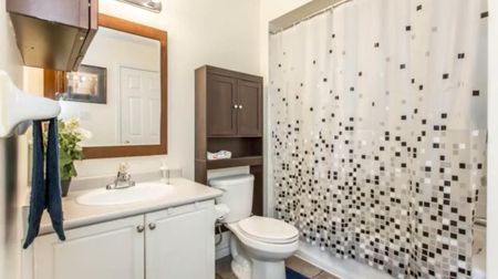 For Lease - 26 Twin Pines Crescent, Brampton, Ontario - Photo 2