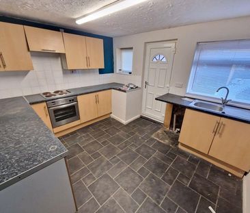 2 bedroom terraced house to rent - Photo 6