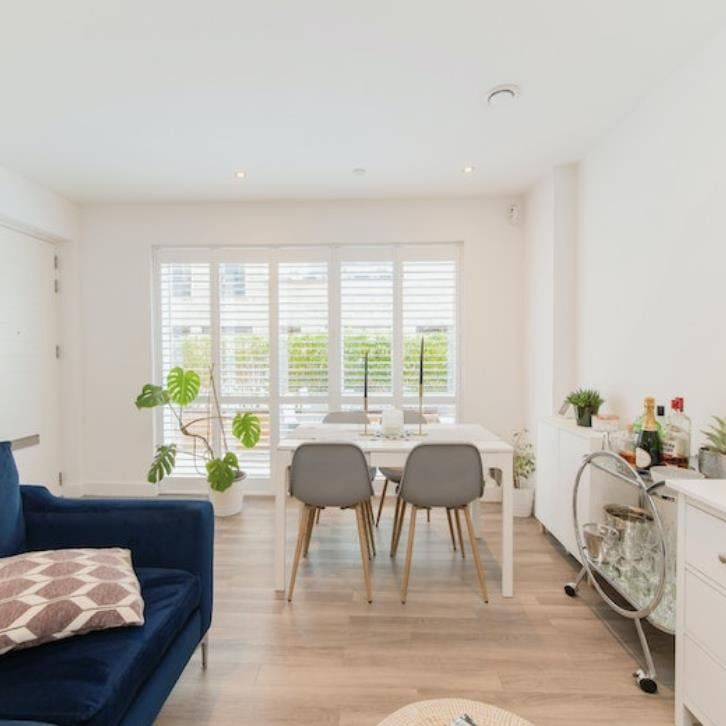 1 Bed Flat, Colindale Gardens, NW9 - Photo 1