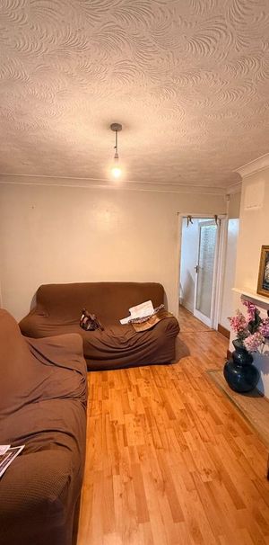 2 bedroom maisonette to rent - Photo 1