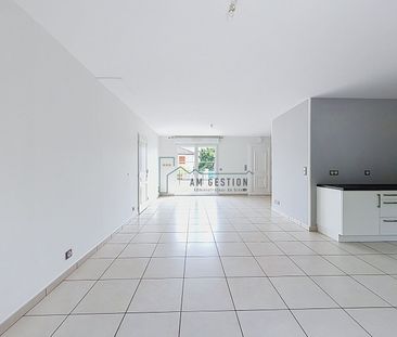 Location Maison 5 pièces 115m² - Photo 1
