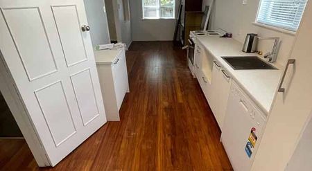 Charming 4BR Home in Fairfield! - Photo 5