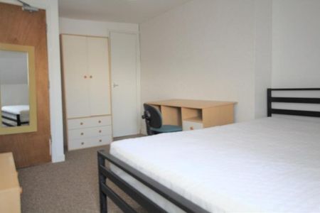 4 bedroom house to rent - Photo 4