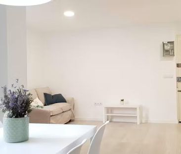 Carrer de Jacint Labaila, Valencia, Valencian Community 46007 - Foto 4