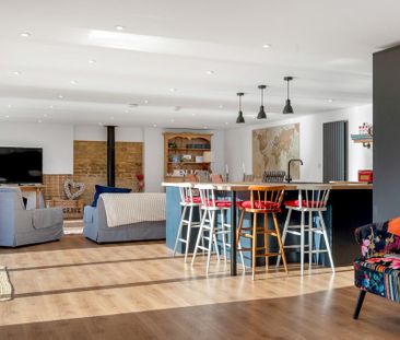 4 bedroom detached house to rent - Photo 1