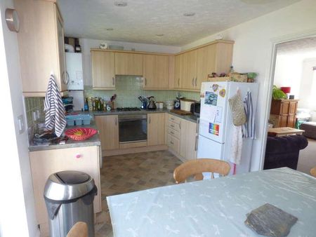 Knights Mead, Chudleigh-knighton, TQ13 - Photo 2